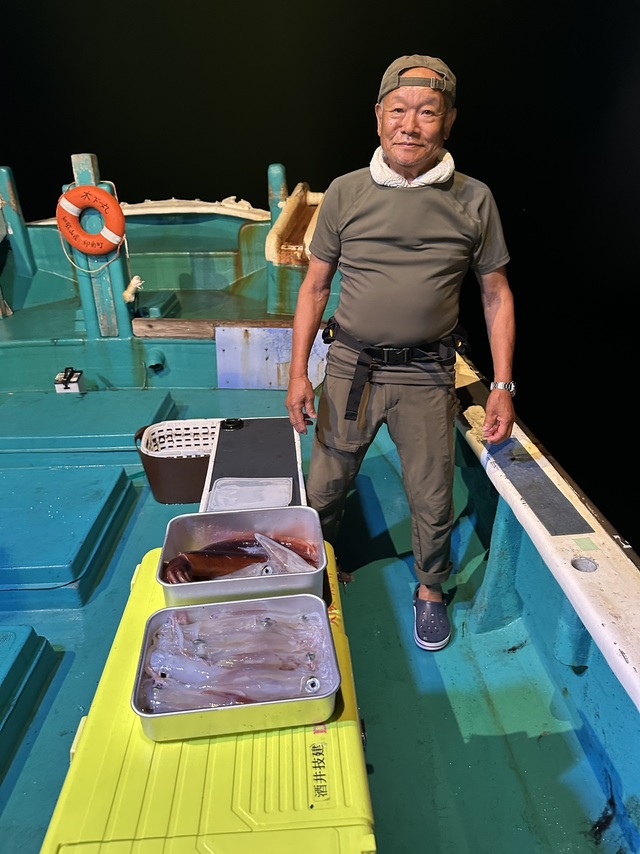 アカイカ(ケンサキイカ)