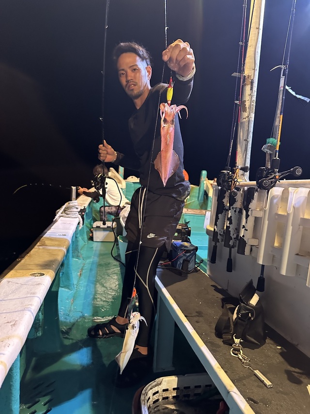 アカイカ(ケンサキイカ)