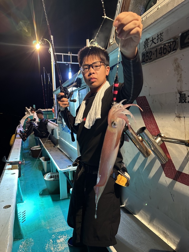 アカイカ(ケンサキイカ)