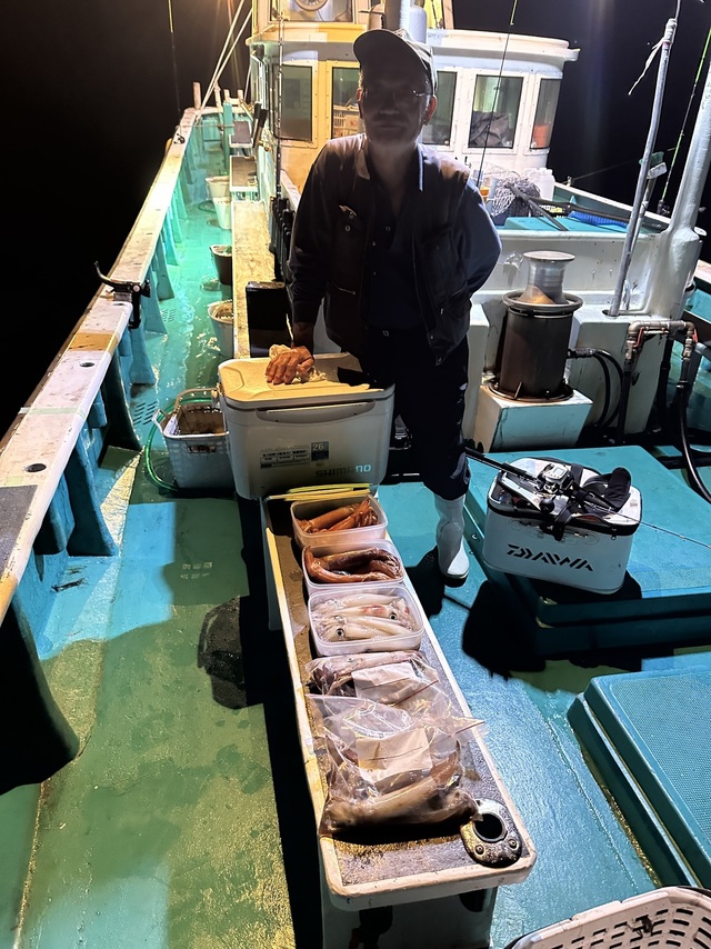 アカイカ(ケンサキイカ)