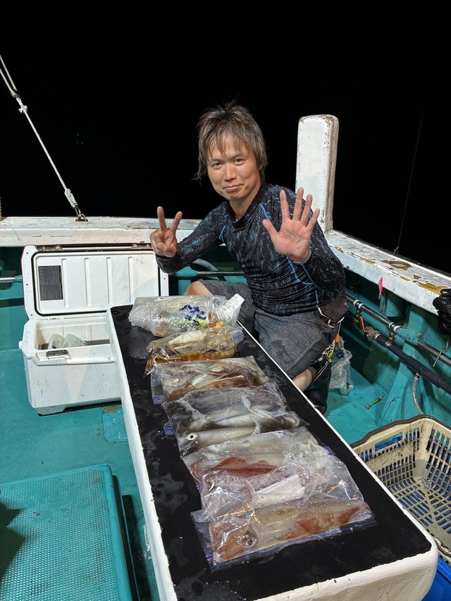 アカイカ(ケンサキイカ)