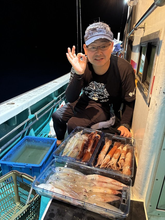 アカイカ(ケンサキイカ)