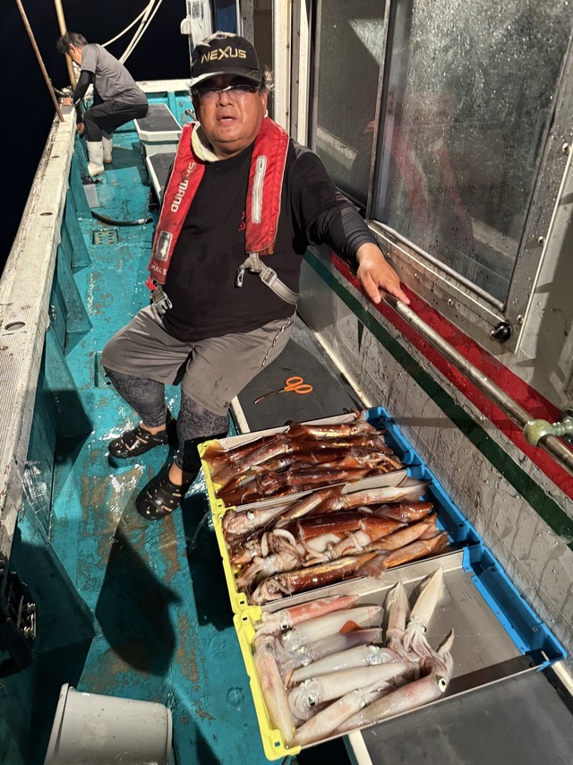 アカイカ(ケンサキイカ)