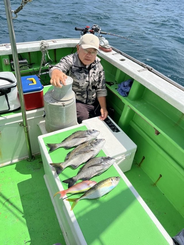 クロダイ・アジ(マアジ)・イトヨリ(イトヨリダイ)