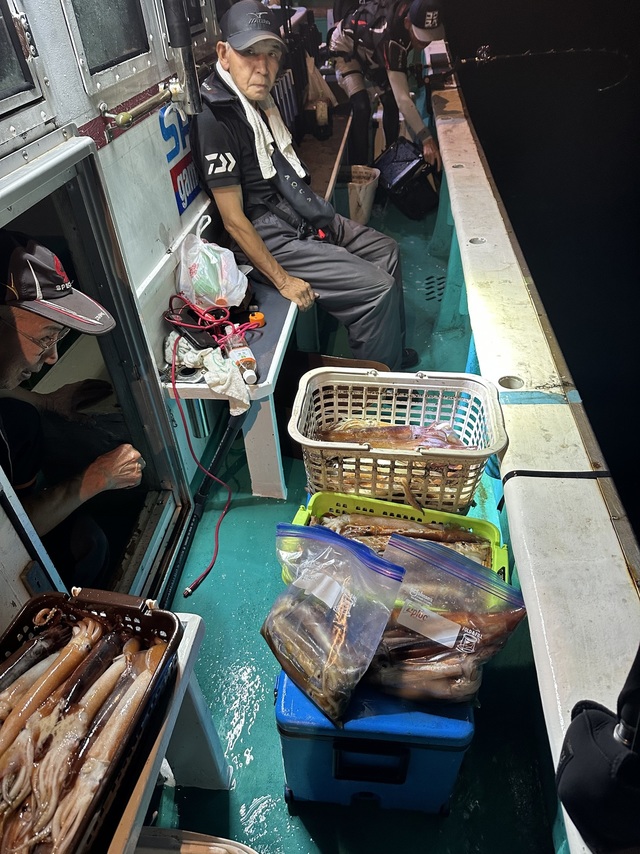 アカイカ(ケンサキイカ)