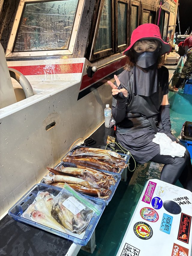 アカイカ(ケンサキイカ)・スルメ(スルメイカ)