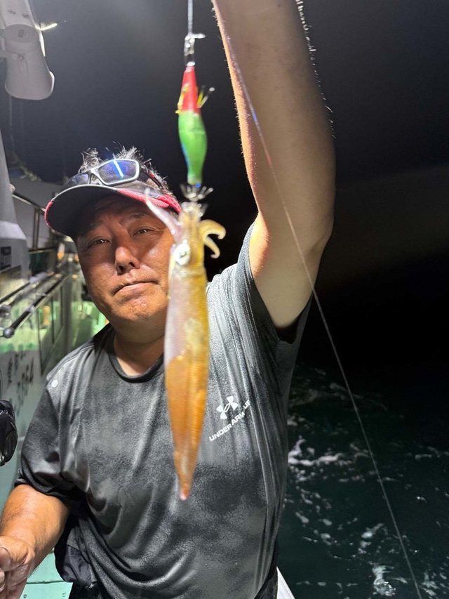 イカ(ケンサキイカ)