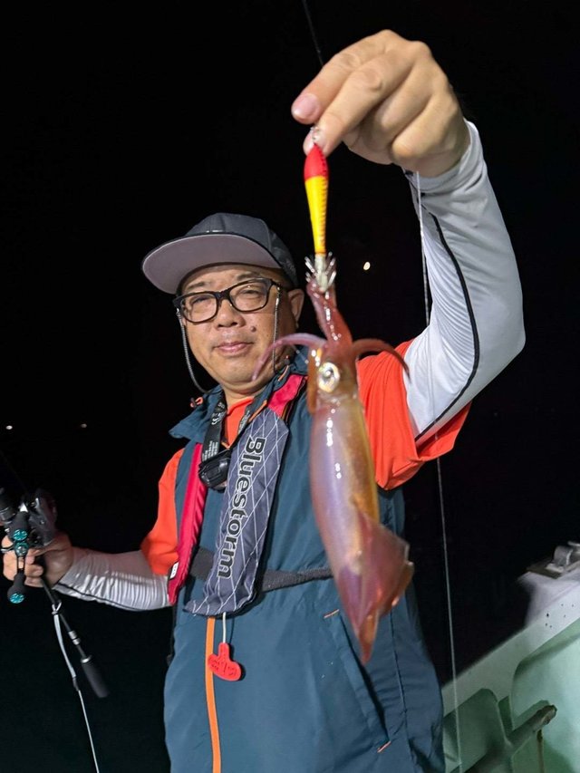 イカ(ケンサキイカ)