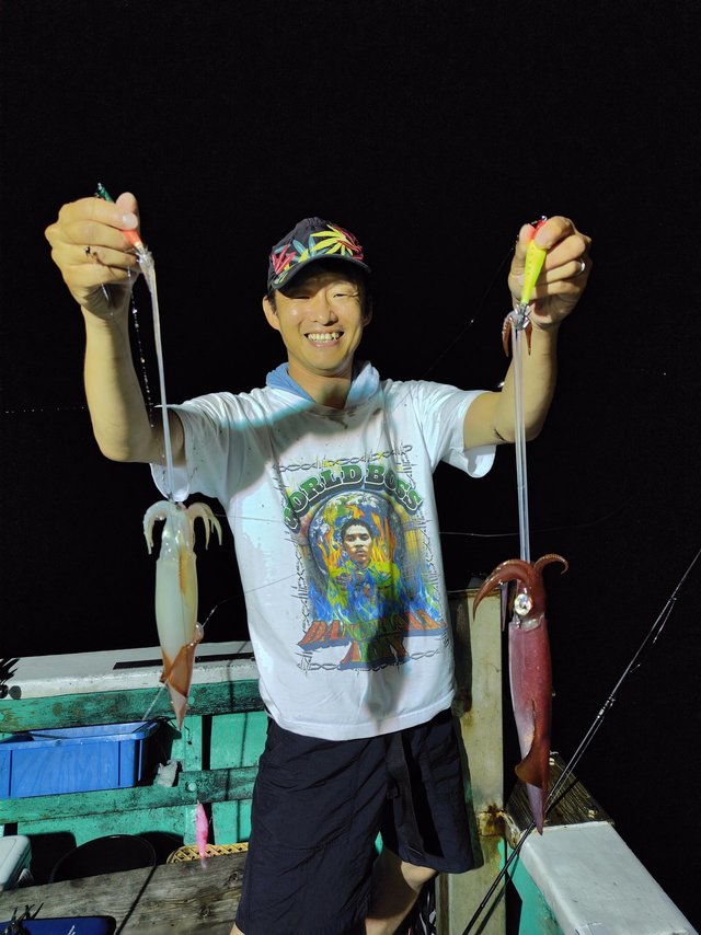 シロイカ(ケンサキイカ)