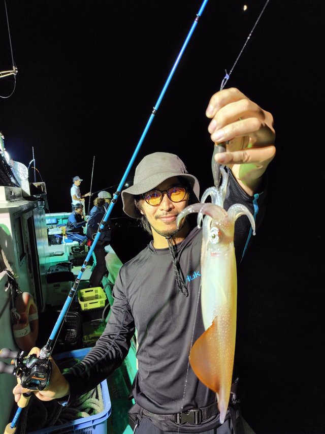 シロイカ(ケンサキイカ)