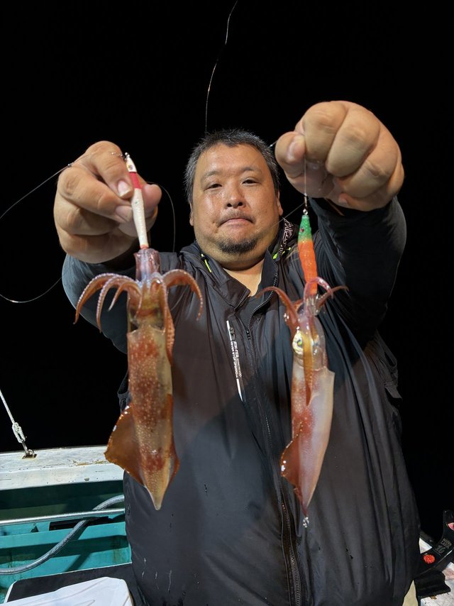 アカイカ(ケンサキイカ)