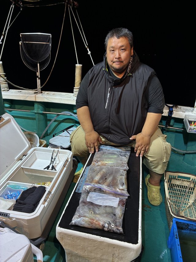 アカイカ(ケンサキイカ)