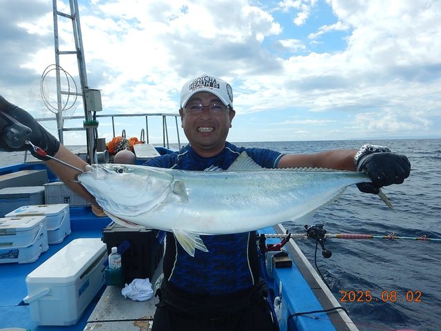 イナワラ(ブリ)