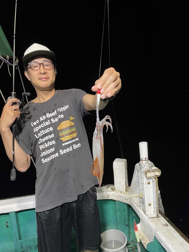 アカイカ(ケンサキイカ)