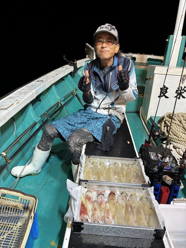 アカイカ(ケンサキイカ)