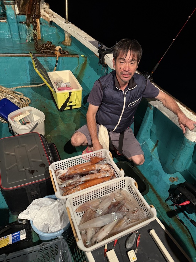 アカイカ(ケンサキイカ)・スルメイカ