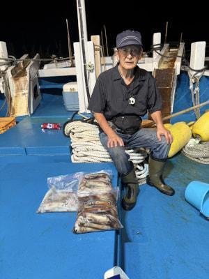 アカイカ(ケンサキイカ)・スルメイカ