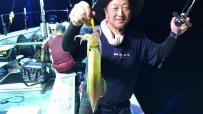 マイカ(ケンサキイカ)