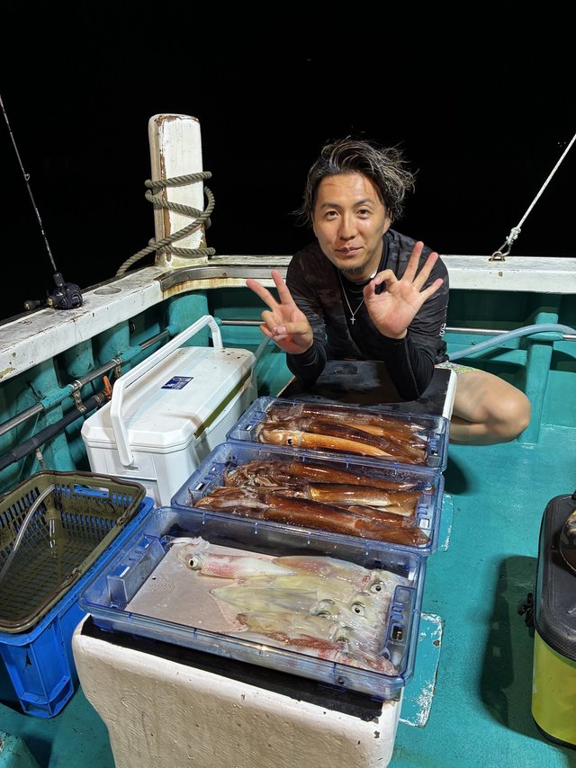 アカイカ(ケンサキイカ)・スルメ(スルメイカ)