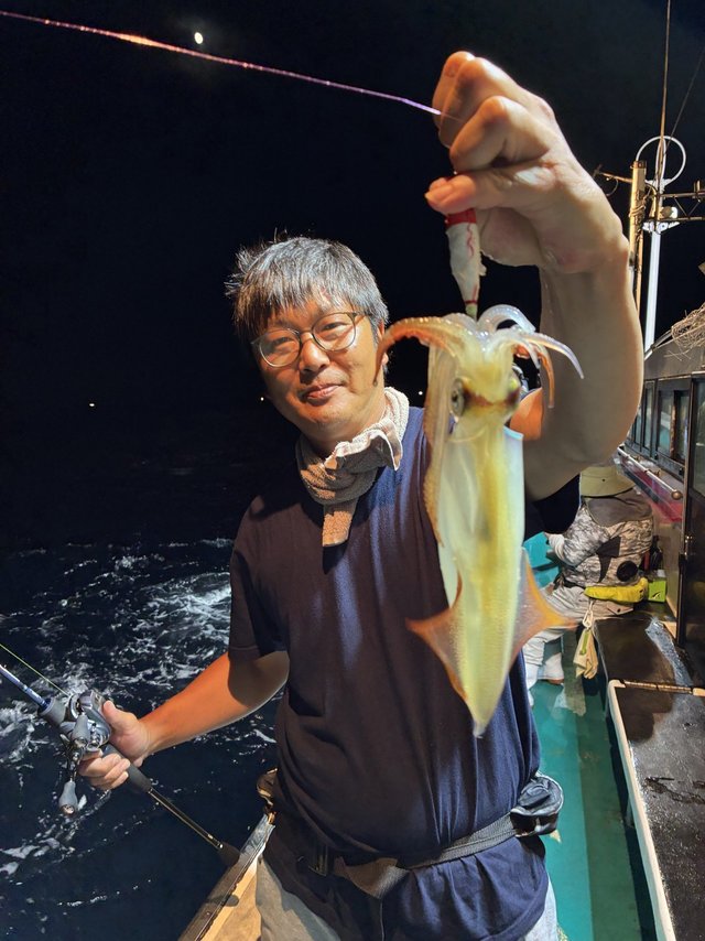 アカイカ(ケンサキイカ)