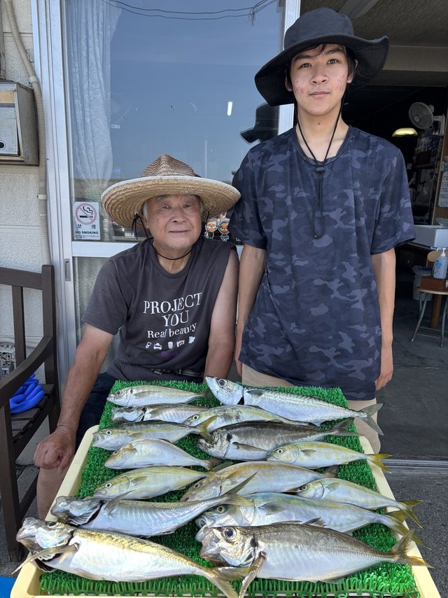 アジ(マアジ)・ワカシ(ブリ)