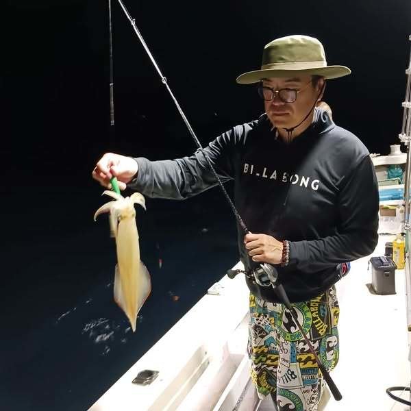 イカ(ケンサキイカ)