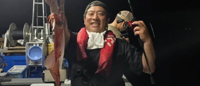 アカイカ(ケンサキイカ)