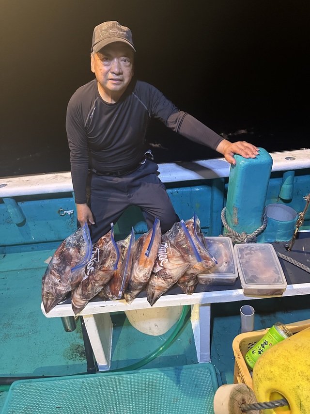 アカイカ(ケンサキイカ)