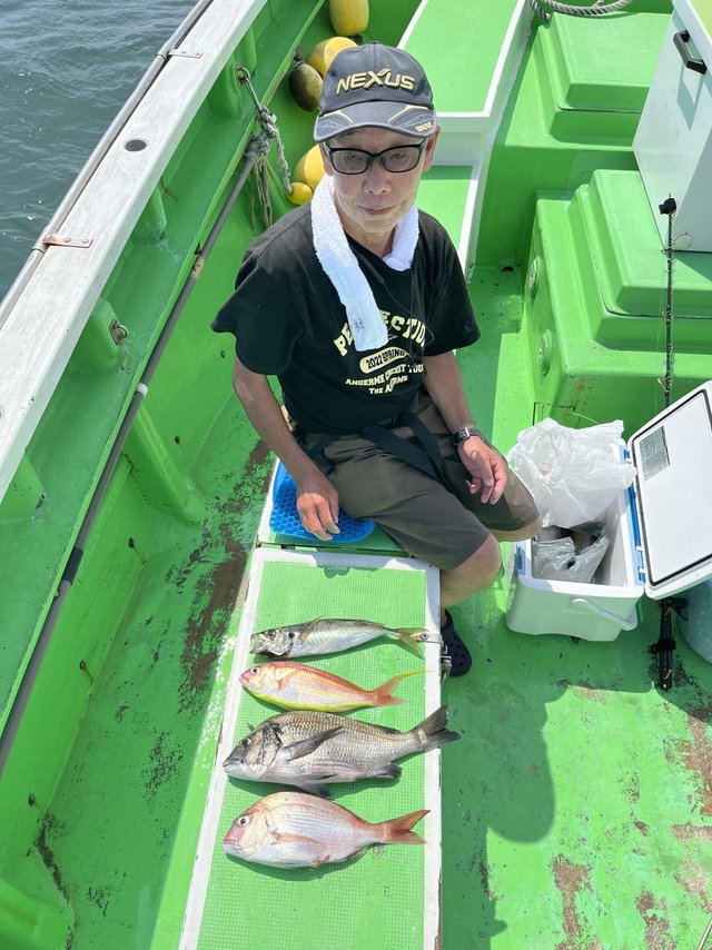 マダイ・クロダイ・アジ(マアジ)・ワカシ(ブリ)・イトヨリ(イトヨリダイ)