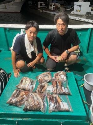 アカイカ(ケンサキイカ)・スルメイカ