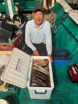 アカイカ(ケンサキイカ)・スルメイカ