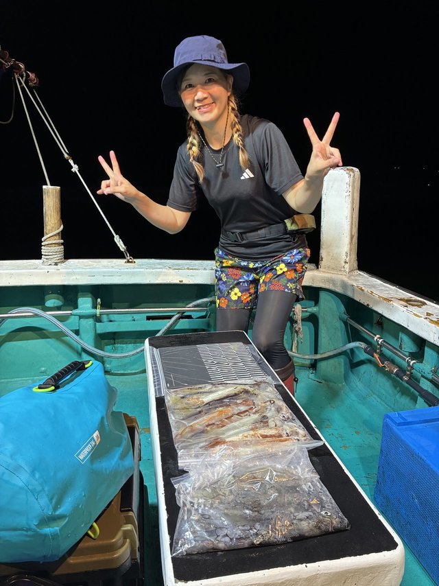 アカイカ(ケンサキイカ)・スルメイカ