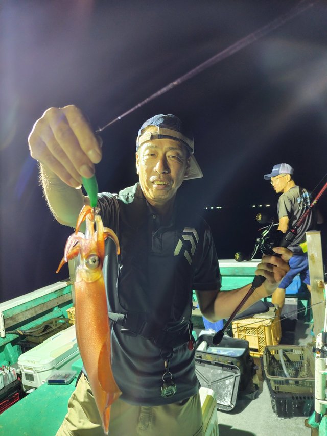 シロイカ(ケンサキイカ)