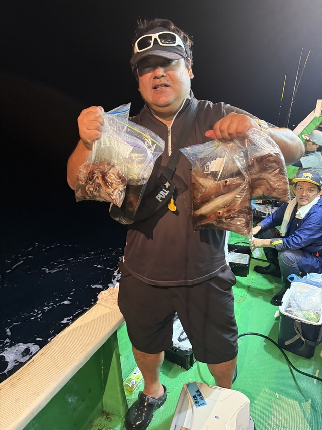 アカイカ(ケンサキイカ)・スルメイカ