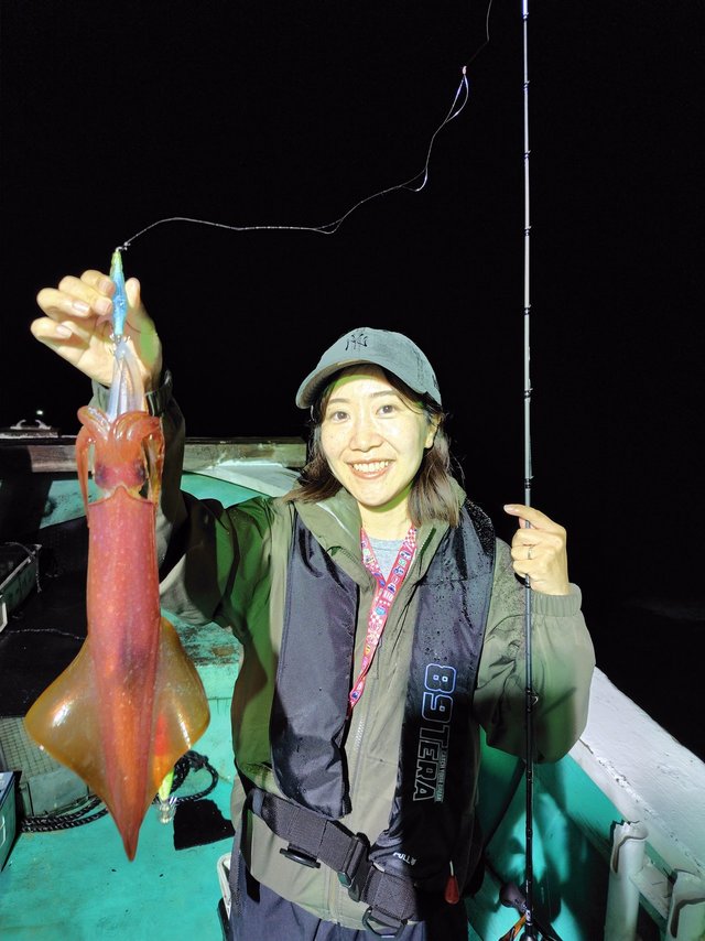 シロイカ(ケンサキイカ)