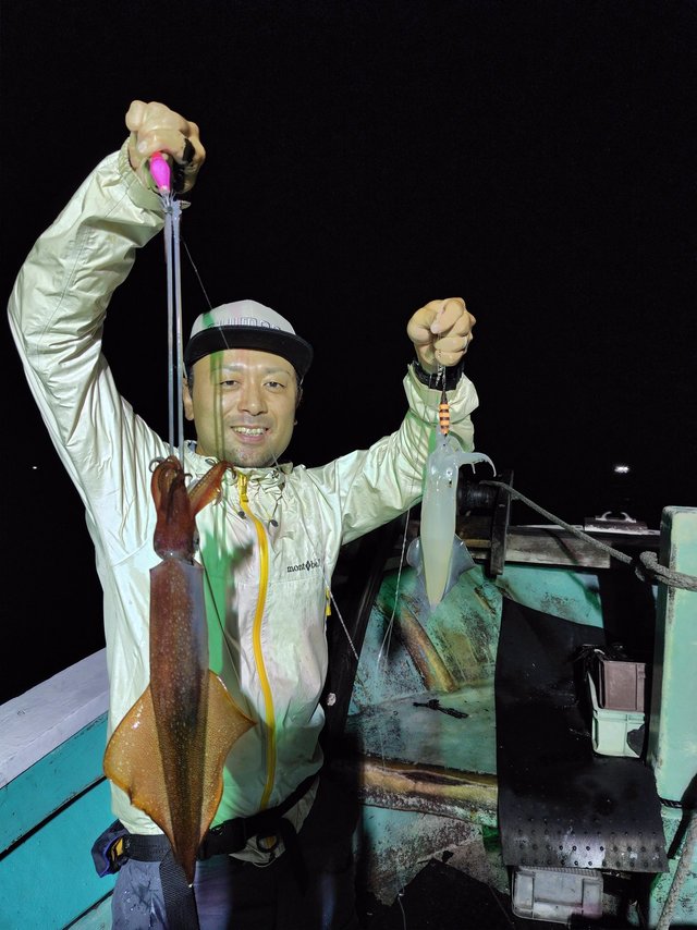 シロイカ(ケンサキイカ)