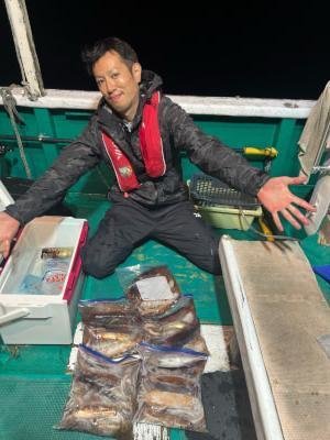 アカイカ(ケンサキイカ)・スルメイカ