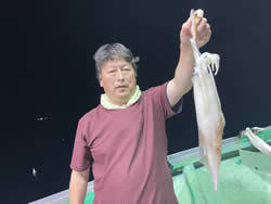 アカイカ(ケンサキイカ)