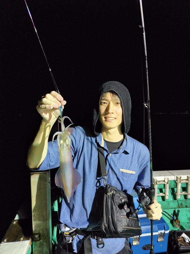 シロイカ(ケンサキイカ)