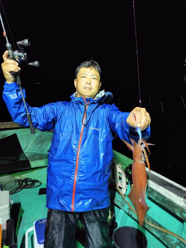 シロイカ(ケンサキイカ)