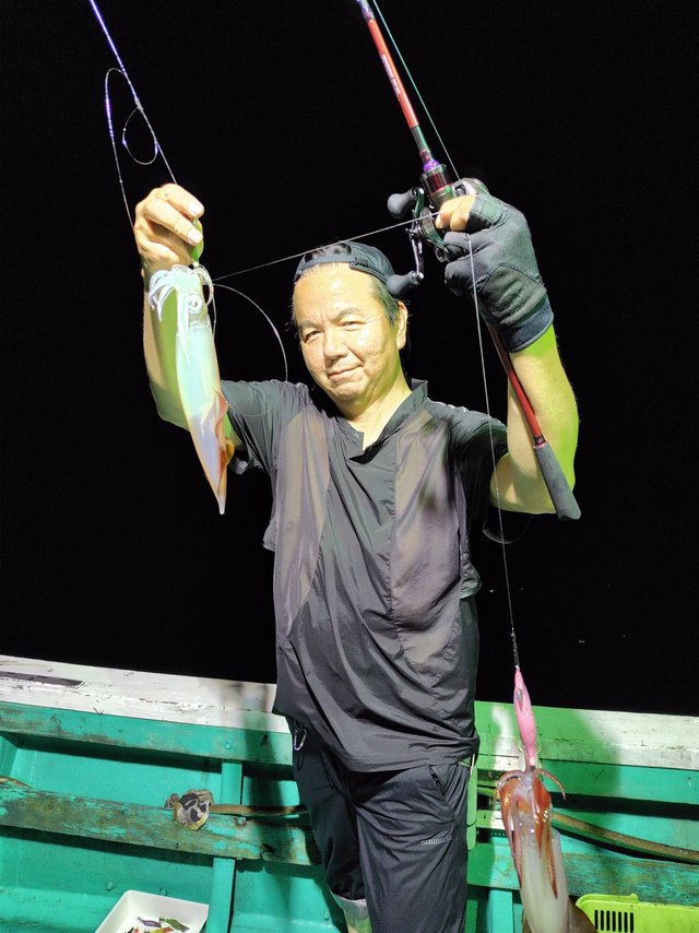 シロイカ(ケンサキイカ)