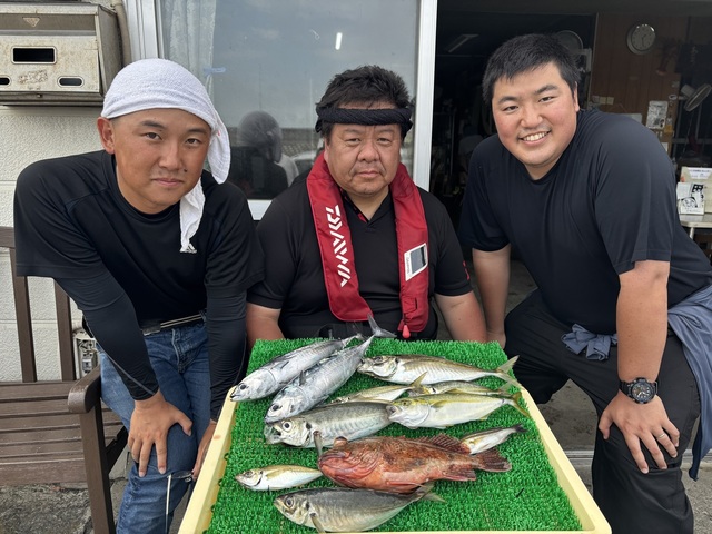 アジ(マアジ)・イナダ(ブリ)