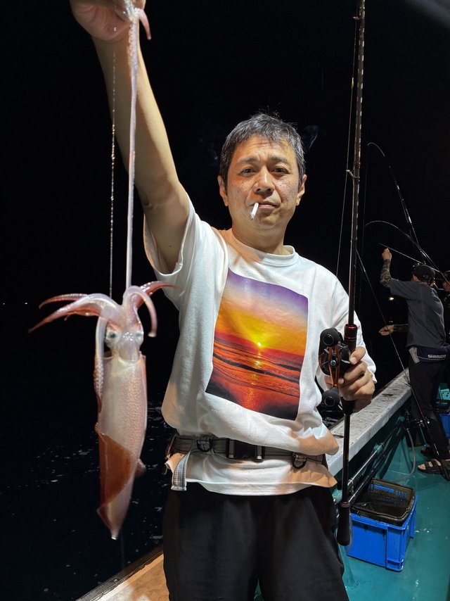 アカイカ(ケンサキイカ)