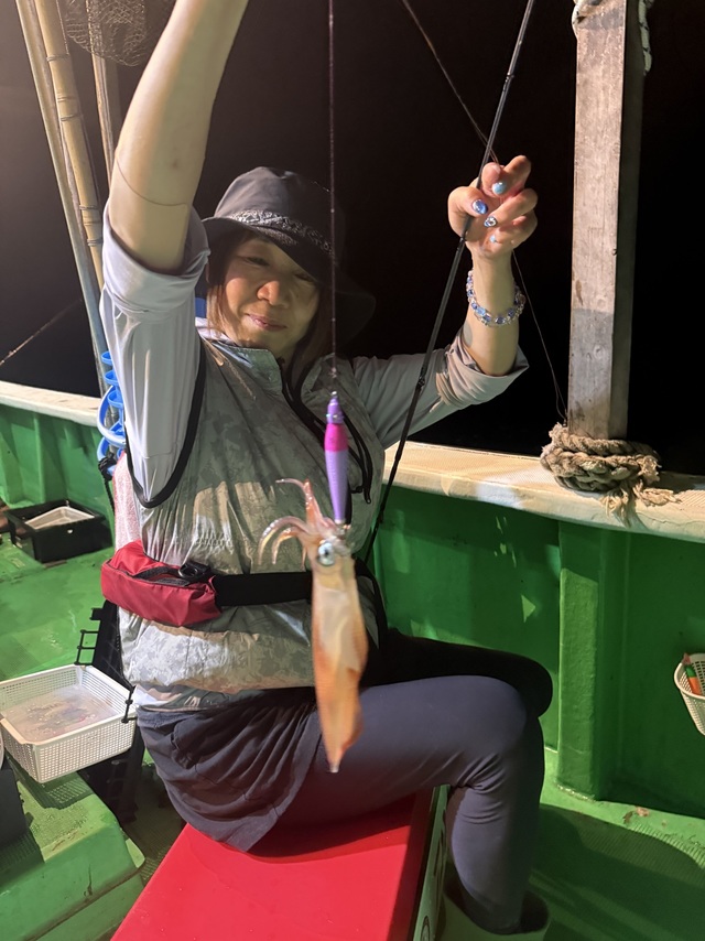 アカイカ(ケンサキイカ)