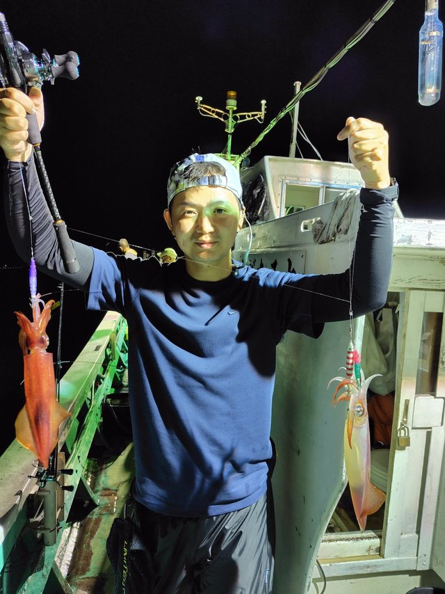 シロイカ(ケンサキイカ)