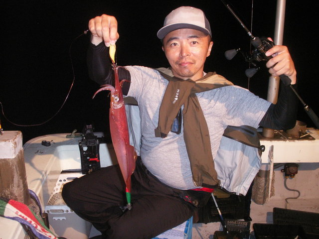 シロイカ(ケンサキイカ)