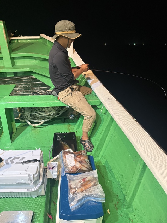 アカイカ(ケンサキイカ)・スルメイカ