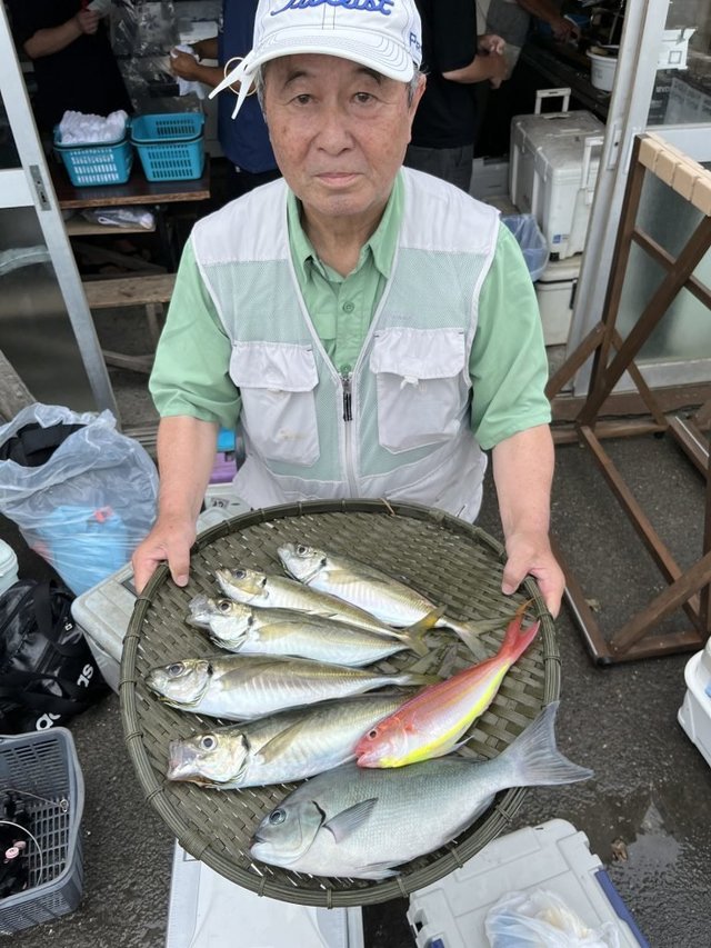 アジ(マアジ)・イトヨリ(イトヨリダイ)