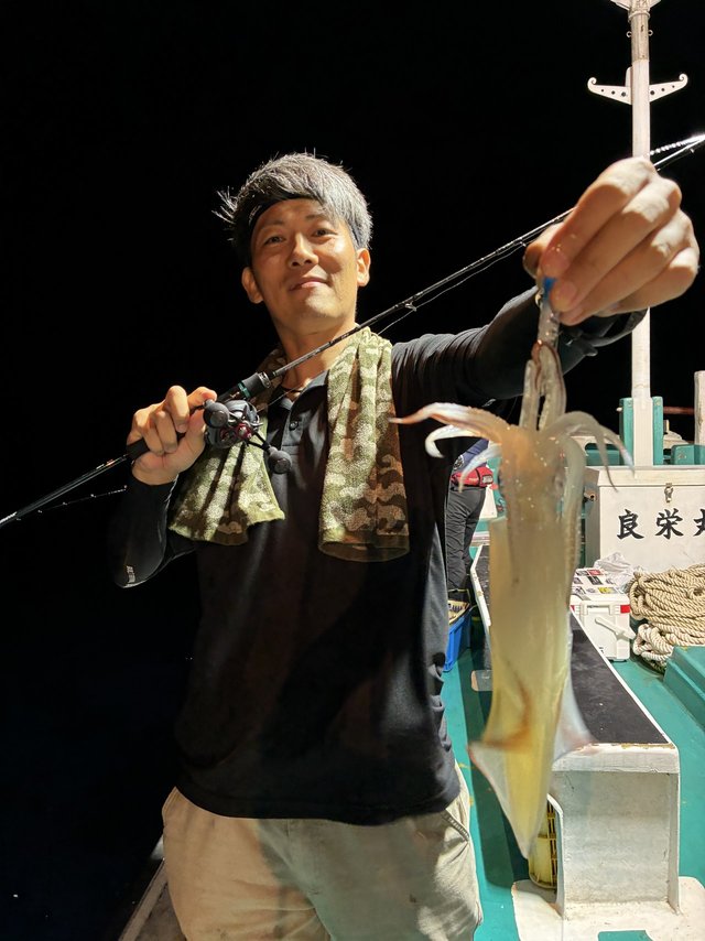 アカイカ(ケンサキイカ)