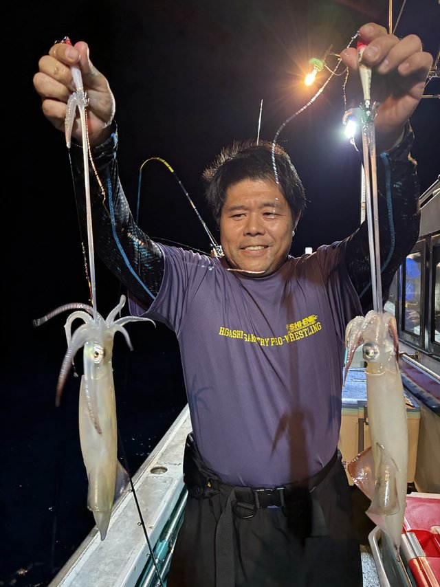 アカイカ(ケンサキイカ)